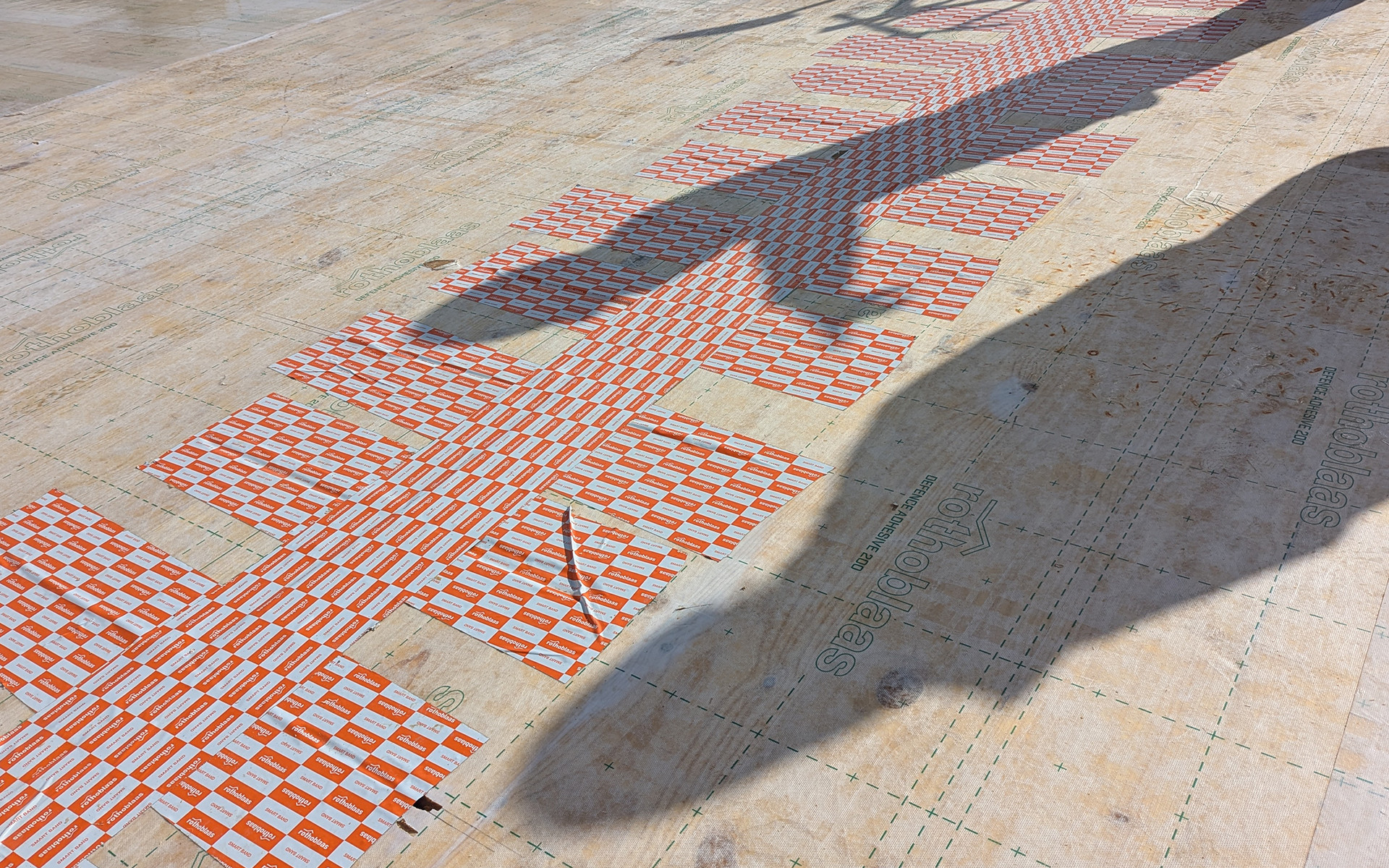 Royalty Studios, SMART BAND sealing joints on CLT floor