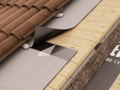 aplicación-lámina-bituminosa-autoadhesiva-de-pizarra-bytum-slate-3500