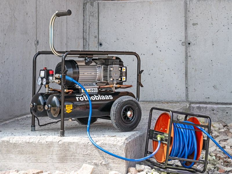 aplicación-compresor-sin-aceite-doble-depósito-20-l-compressor-20